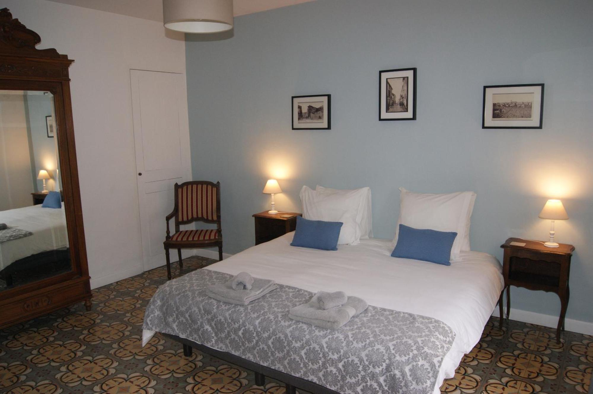 Bed and Breakfast Le Petit Moliere Servian Pokoj fotografie