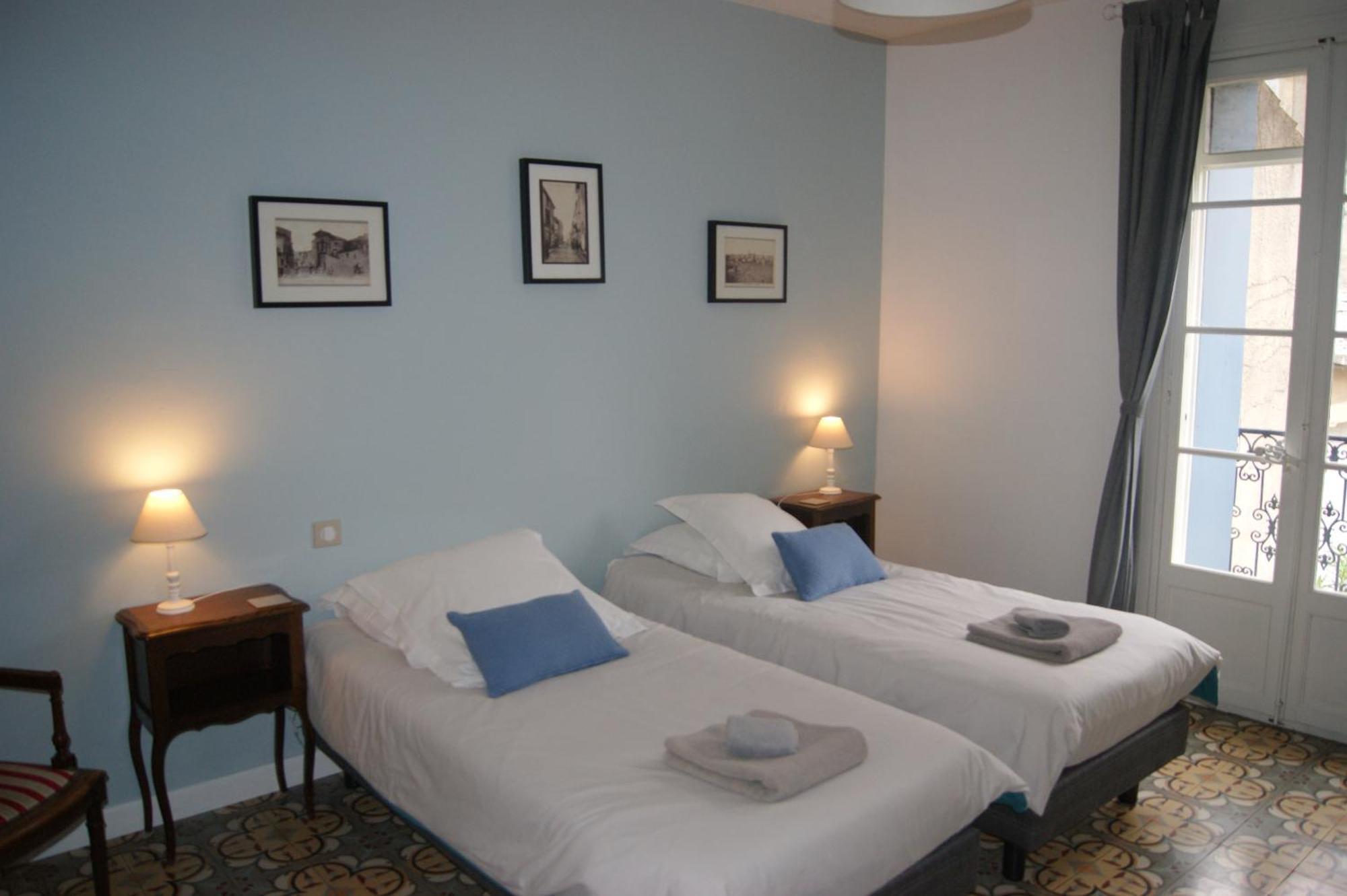 Bed and Breakfast Le Petit Moliere Servian Pokoj fotografie