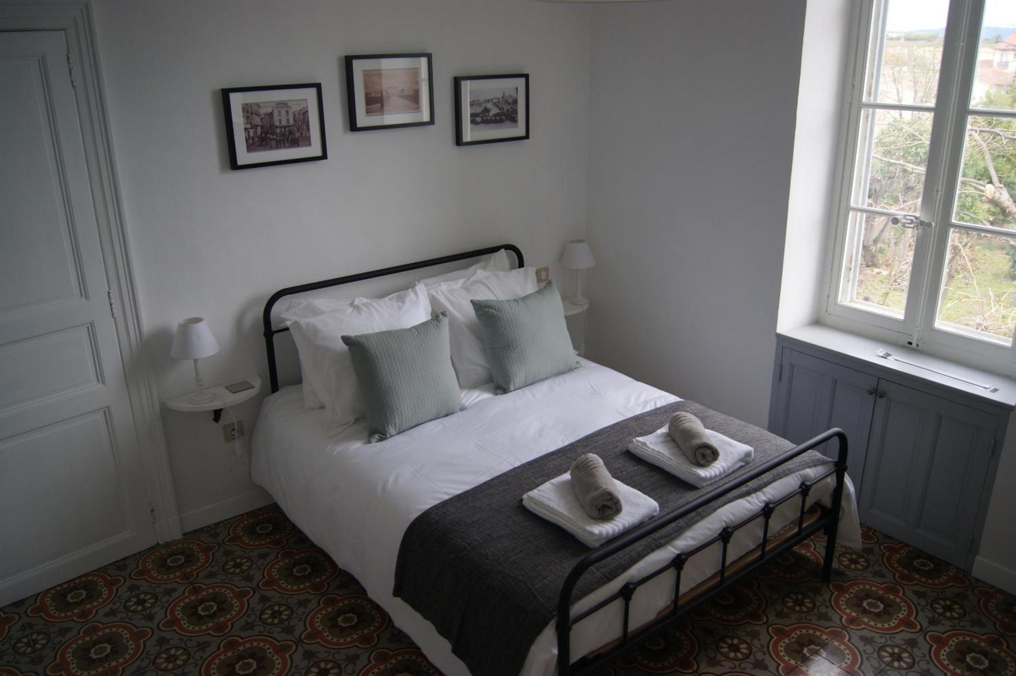 Bed and Breakfast Le Petit Moliere Servian Pokoj fotografie